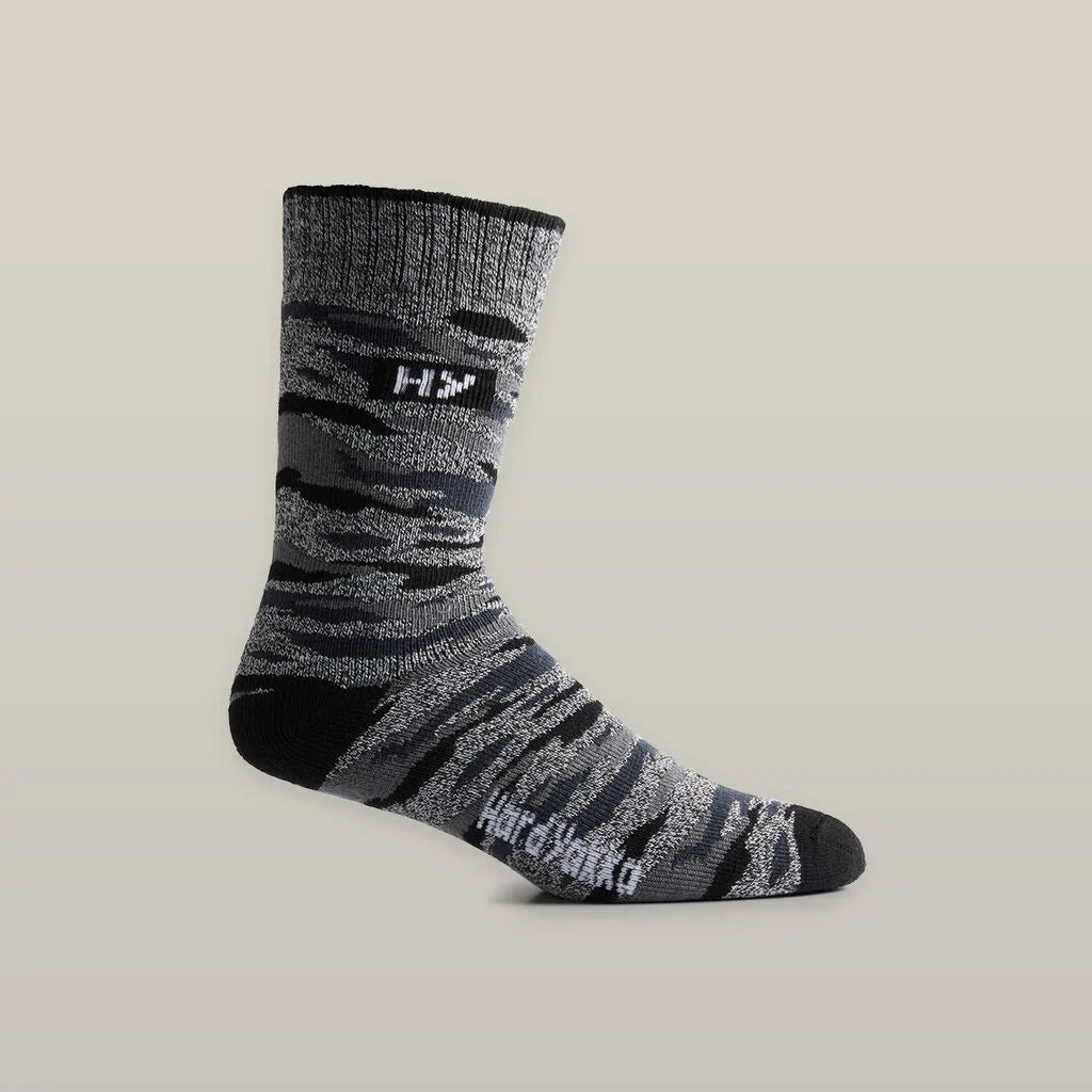 Y22943 - Hard Yakka Camo 3pk Socks & Beanie